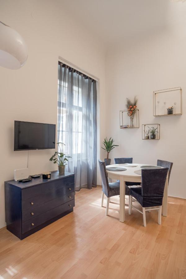 Magnolia Apartment Загреб Экстерьер фото